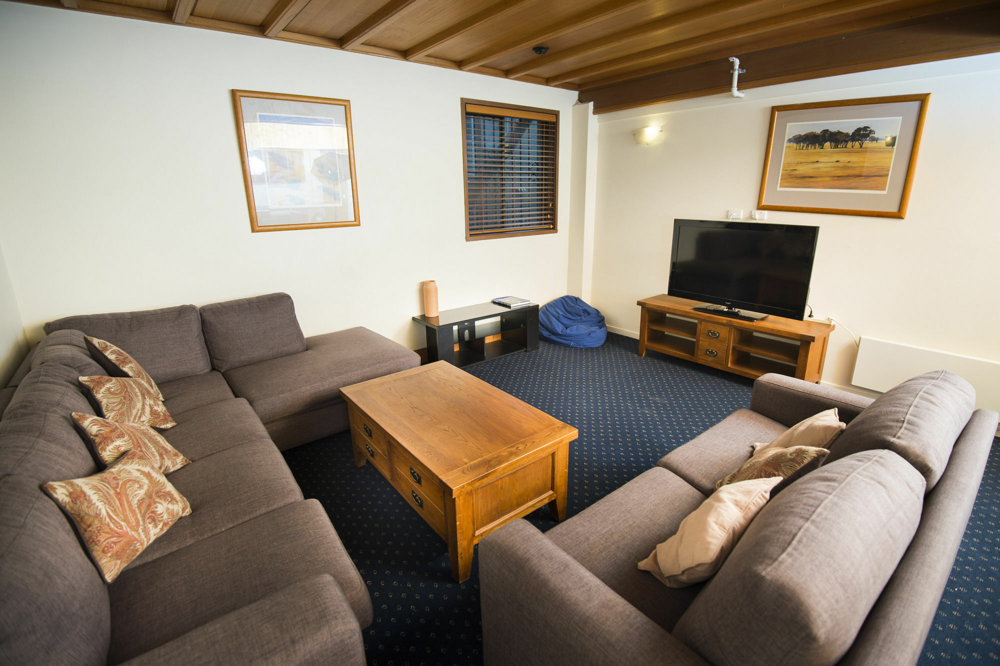 Enzian Hotel Mt Buller Mount Buller Εξωτερικό φωτογραφία
